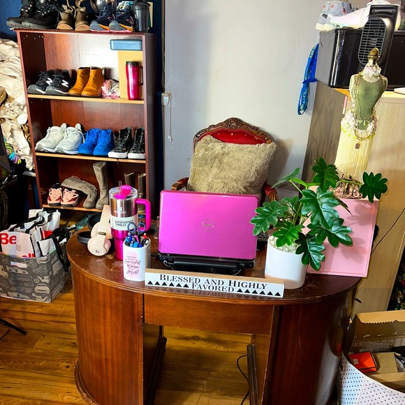 Meet your Posher, VEE - Picture 6 of 14